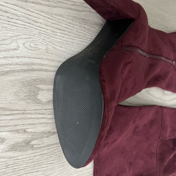 Over the knee faux suede boots - Picture 2 of 3